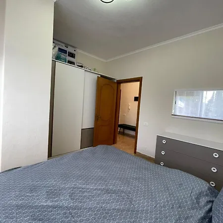 Ox Apartamento Durrës